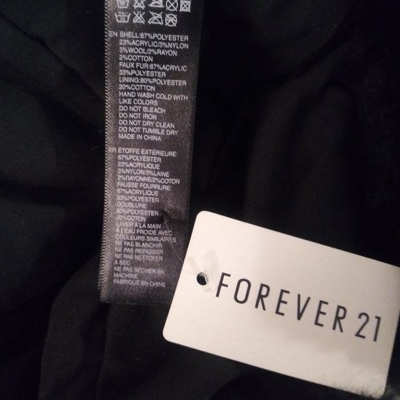 1854 Forever 21 Fur Trimmed Flap Cap NWT - Picture 5 of 5